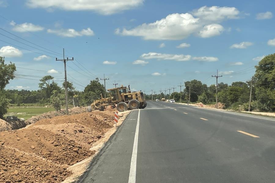 โครงการก่อสร้างถนนหมายเลข 2083 สาย อ.มหาชนะชัย - อ.คำเขื่อนแก้ว