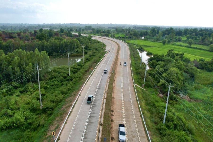 โครงการก่อสร้างถนนหมายเลข 2083 สาย อ.มหาชนะชัย - อ.คำเขื่อนแก้ว