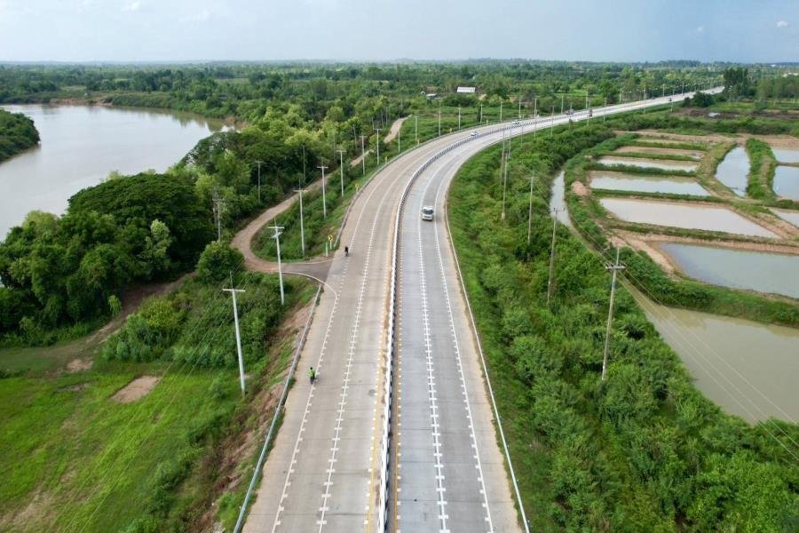 โครงการก่อสร้างถนนหมายเลข 2083 สาย อ.มหาชนะชัย - อ.คำเขื่อนแก้ว